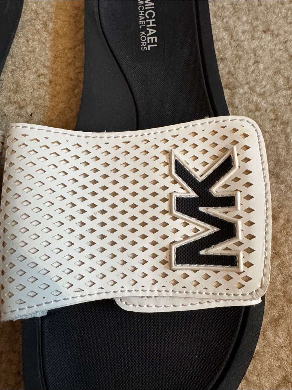 MICHAEL KORS - White and Black MK Perforated Slide Sandals - Size 7 - Picture 5 of 7